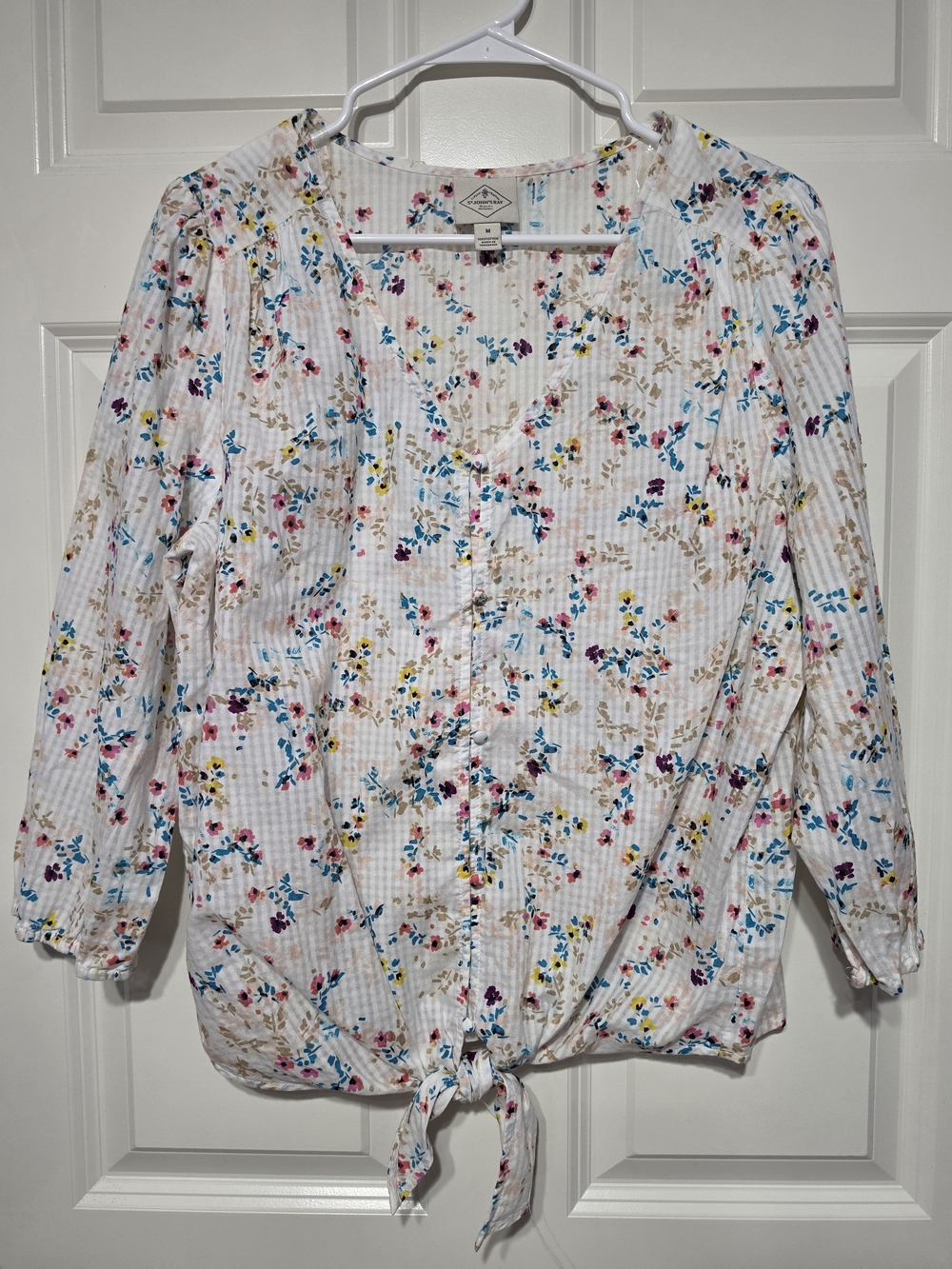 St. John's Bay White Floral Button-Front Tie-Hem Blouse